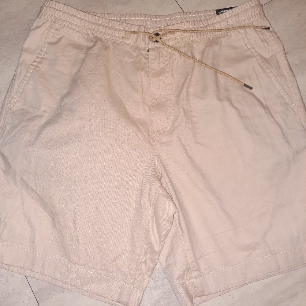 Michael Kors khaki Tan Shorts, drawstrings elastic waistband, size Large